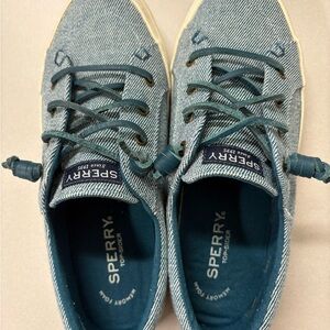 EUC SPERRY BLUE SNEAKERS